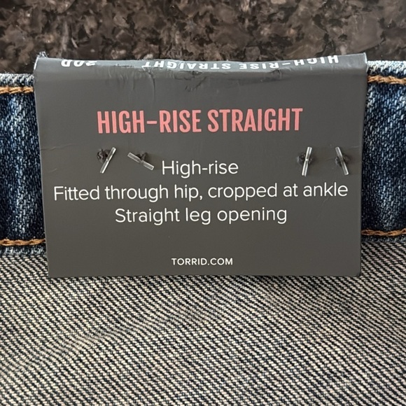 NWT Torrid Distressed High Rise Straight Classic Studded Jeans - Picture 13 of 14